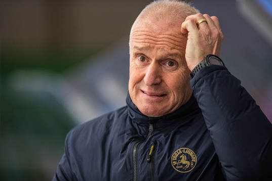 Troja/Ljungbys tränare Roger Forsberg deppar
