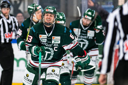 Tingsryds Daniel Öhrn jublar
