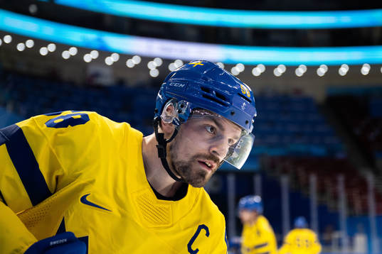 Anton Lander of Sweden