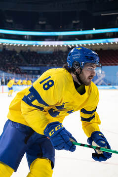 Dennis Everberg of Sweden in an ice hockey preliminary