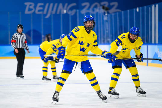 Michelle Löwenhielm and Josefin Bouveng of Sweden in an