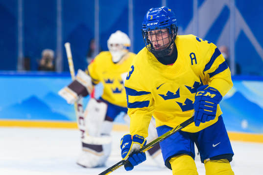 Anna Kjellbin of Sweden in an ice hockey quarter final game