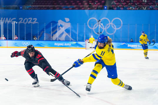 Josefin Bouveng of Sweden in an ice hockey quarter final