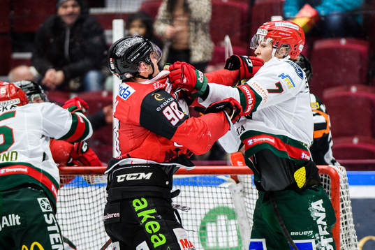 Malmö Redhawks Lance Bouma och Frölundas Simon Edvinsson
