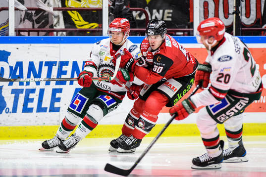 Frölundas Ryan Lasch och Malmö Redhawks Lance Bouma