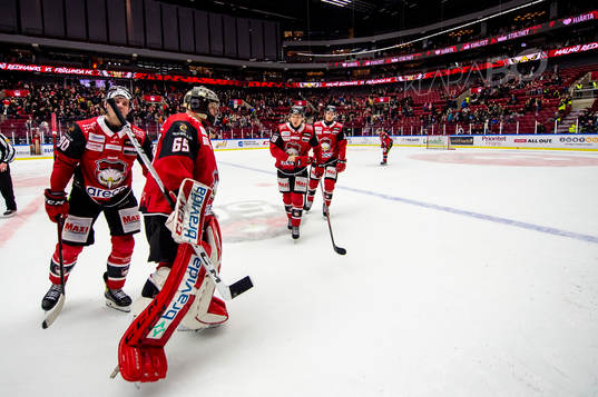 Malmö Redhawks Lance Bouma, målvakt Oscar Alsenfelt ,