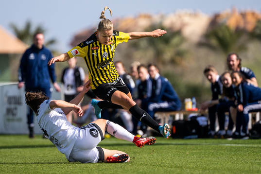 Ina Lundereng Vårhusof Rosenborg and Stine Larsen of