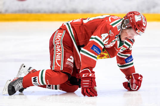 Moras Anton Heikkinen har ont