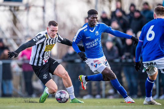 Landskronas Viktor Ekblom och Trelleborgs Abel Ogwuche