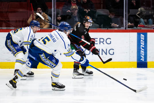 Örebros Nicholas Halloran och Leksands Max Veronneau