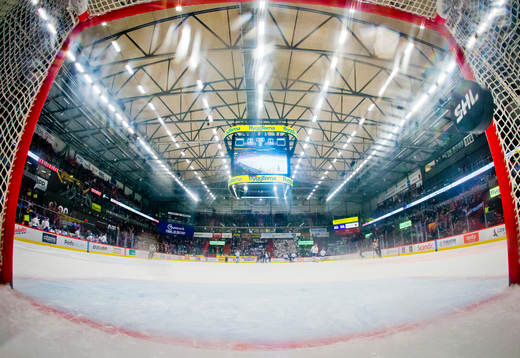 Örebros Oliver Eklind gör 3-1 i tom målbur