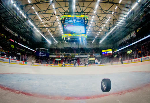 Örebros Oliver Eklind gör 3-1 i tom målbur