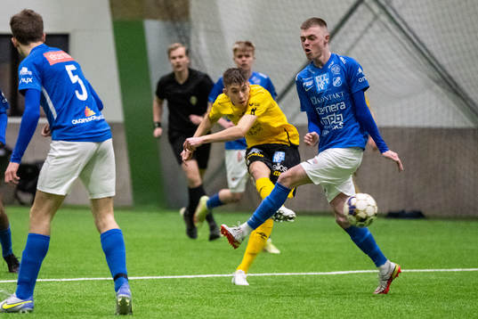 Elfsborgs Lukas Paulsén och Norrbys Cian Karjalainen