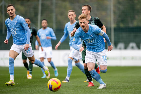 Bläddra bland fler bilder av Football, Friendly match, Malmö FF - Krasnodar