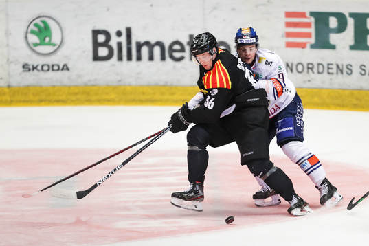 Brynäs Linus Ölund och Växjös Victor Stjernborg