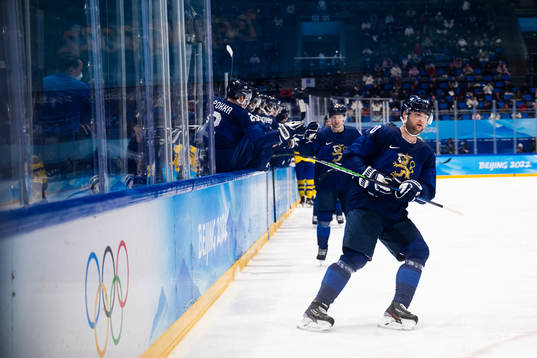 Teemu Hartikainen of Finland celebrates