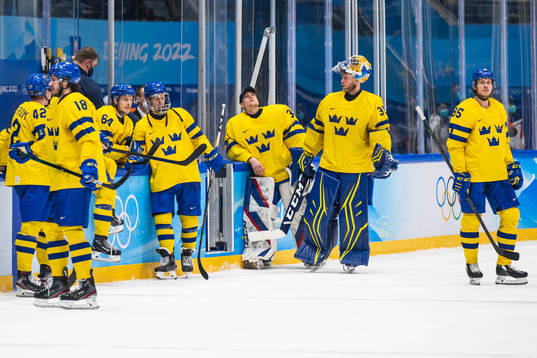 Jonathan Pudas, Max Friberg, goaltender Lars Johansson and