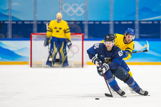 Sakari Manninen of Finland and Mathias Bromé of Sweden in