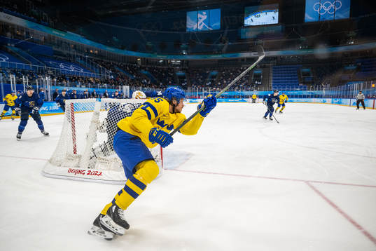 Jacob de la Rose of Sweden in an ice hockey preliminary
