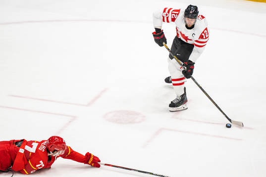 Eric Staal of Canada in an ice hockey preliminary round