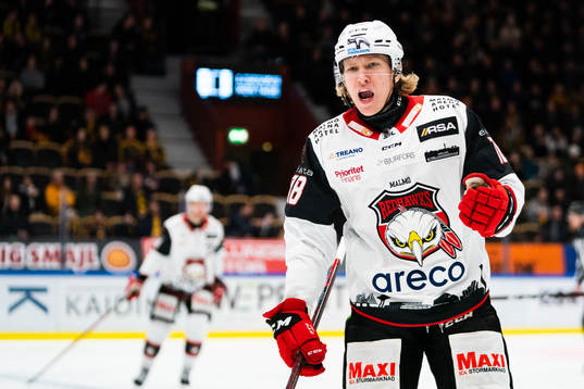 Malmö Redhawks Marcus Sylvegård jublar