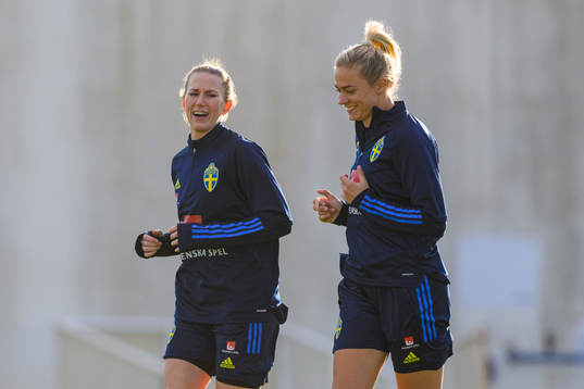 Emma Berglund and Fridolina Rolfö