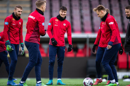 Helsingborgs målvakt Alexander Nilsson och Assad Al Hamlawi