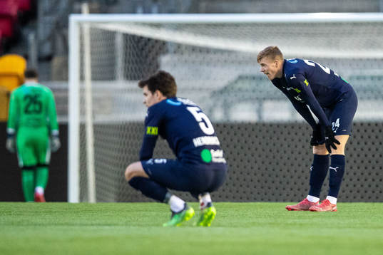 Helsingborgs Emil Hellman deppar