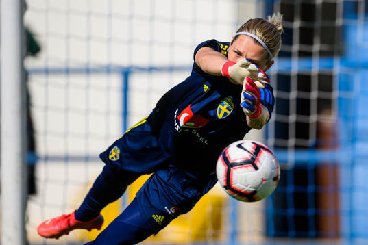 Goalkeeper Jennifer Falk