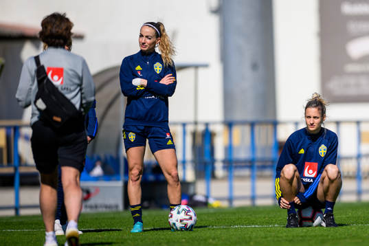 Kosovare Asllani and Nathalie Björn