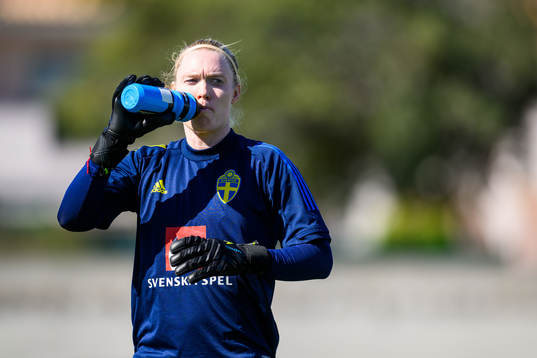 Goalkeeper Hedvig Lindahl