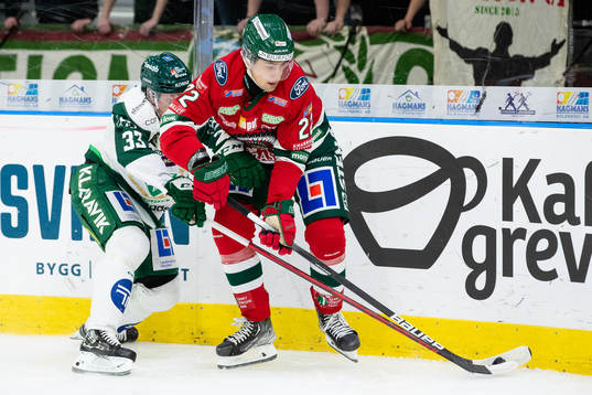 Färjestads Albert Johansson och Frölundas Linus Nässén