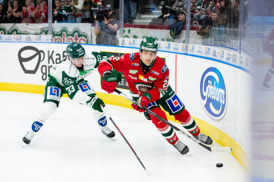 Färjestads Albert Johansson och Frölundas Linus Nässén