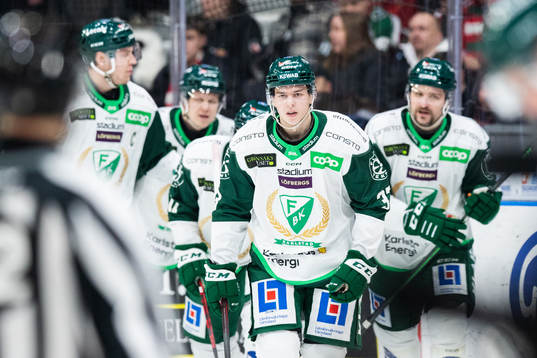 Färjestads Albert Johansson jublar