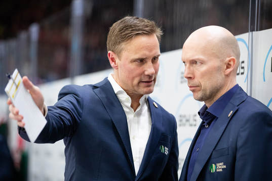 Frölundas tränare Roger Rönnberg och assisterande