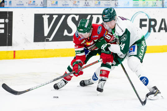 Frölundas Ryan Lasch och Färjestads Victor Ejdsell