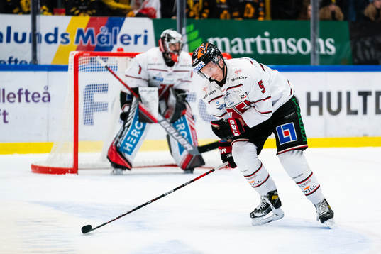 Örebros Gustav Backström har ont
