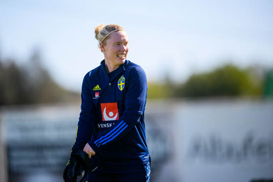 Goalkeeper Hedvig Lindahl