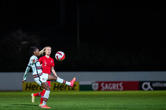 Diana Silva of Portugal and Anja Sønstevold of Norway