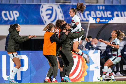 Tatiana Pinto of Portugal celebrates