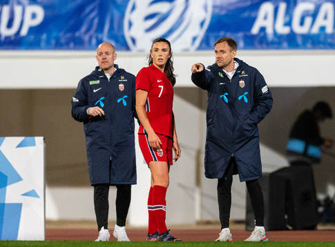 Assistant coach Anders Jacobson, Ingrid Syrstad Engen and