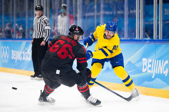Maxim Noreau of Canada and Theodor Lennström of Sweden in