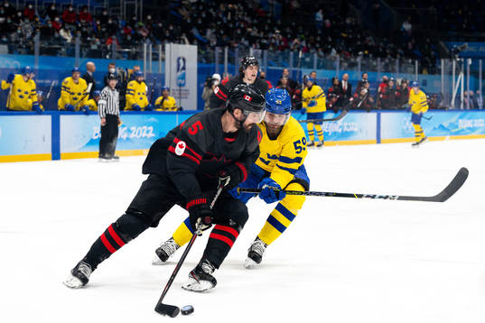 Morgan Ellis of Canada and Linus Johansson of Sweden in the