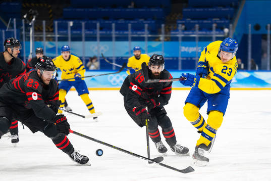 Lucas Wallmark of Sweden scores the 1-0 goal in the men’s