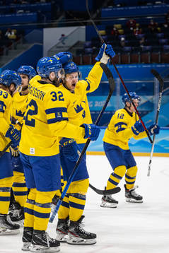 Lukas Bengtsson and Lucas Wallmark of Sweden celebrate