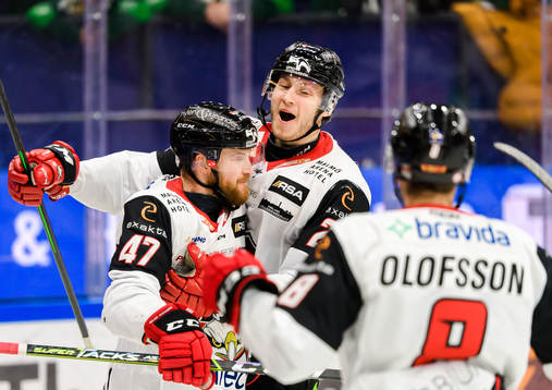 Malmö Redhawks Joakim Ryan och Eric Engstrand jublar