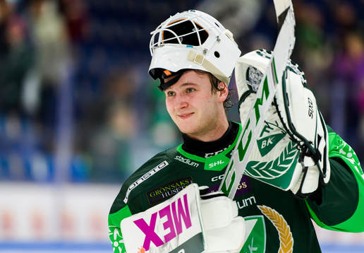Färjestads målvakt Dennis Hildeby jublar