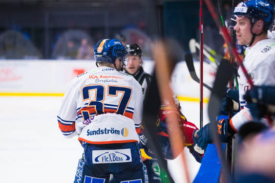 Växjös Glenn Gustafsson i ett bråk med Djurgårdens