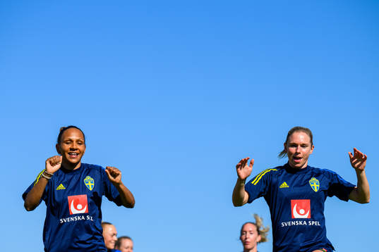 Madelen Janogy and Jonna Andersson