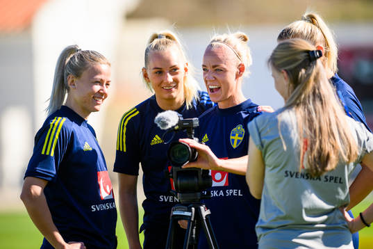 Hanna Glas, Caroline Seger and Stina Blackstenius